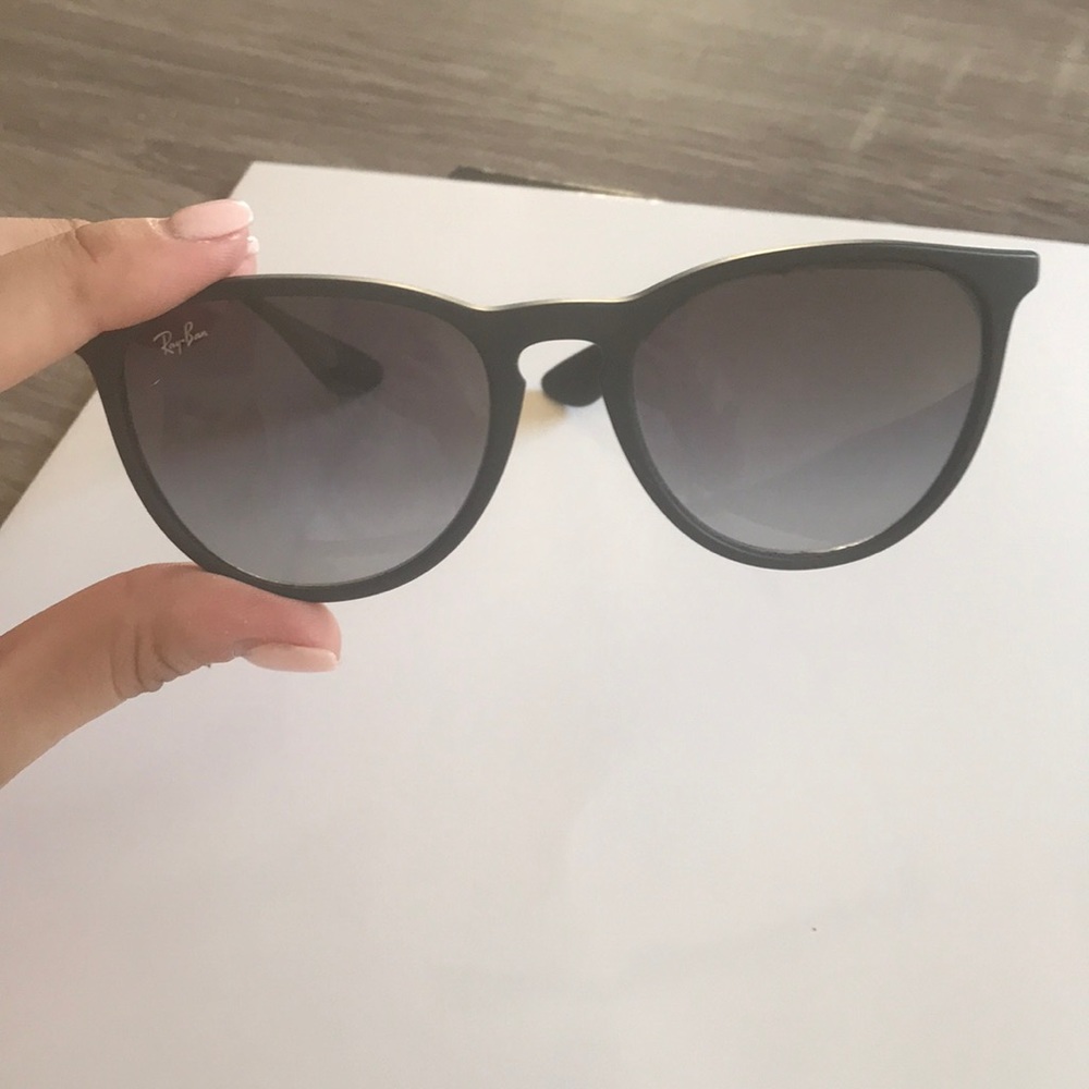 Ray ban sunglasses😍